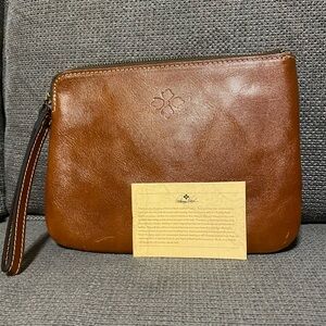 Patricia Nash CASSINI WRISTLET Italian Leather Color Tan Brown/Tan 6x9